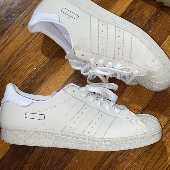 Used - Picture 2 of 7